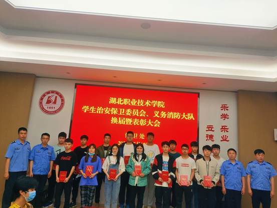 说明: C:\Program Files\Tencent\QQ\Users\46145937\Image\C2C\22D7063638EBB2014872C605D8870113.jpg