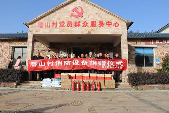 说明: 90d0d836f7593c3e3ec922d63474d38